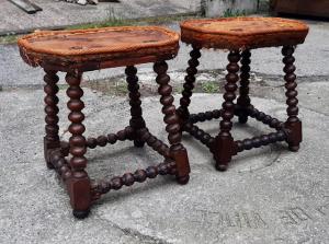Paar antiker Hocker